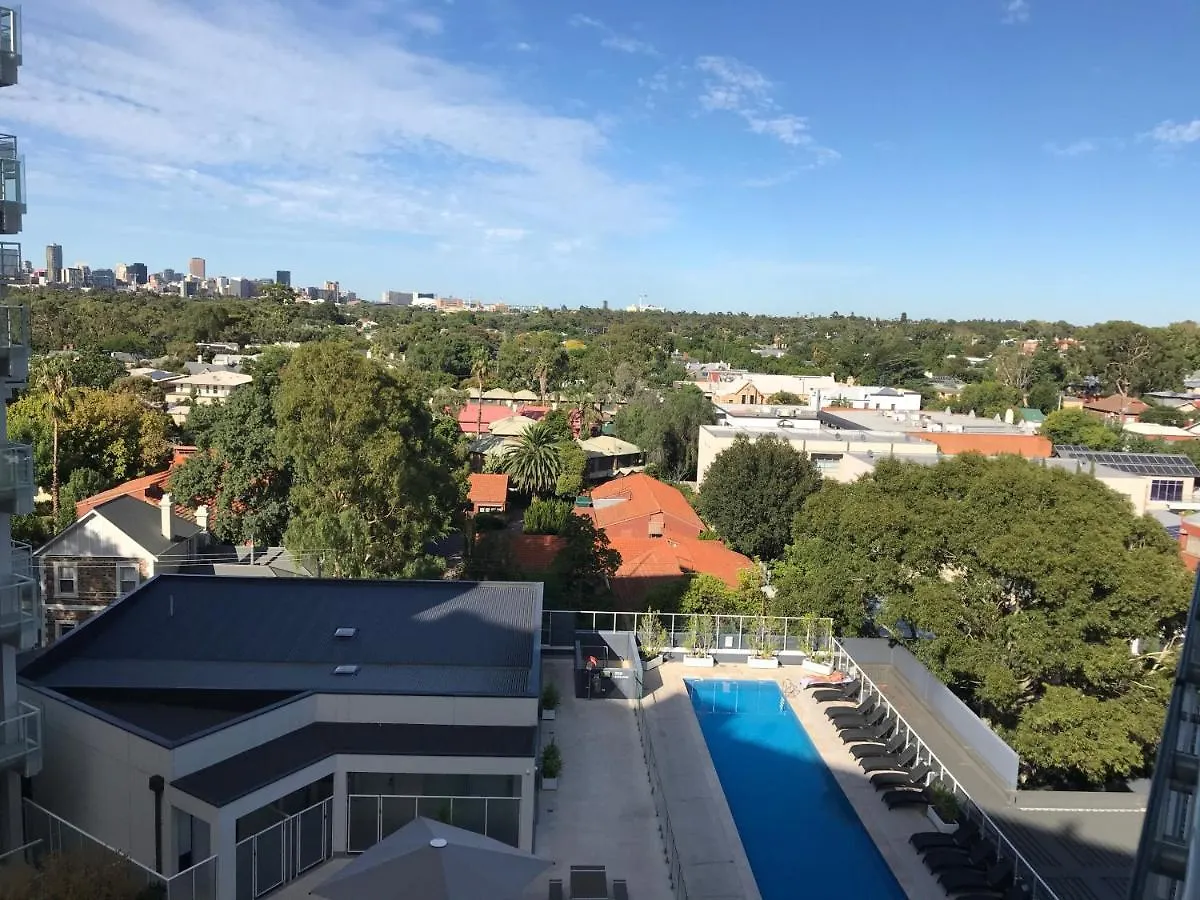Lägenhetshotell Tasha'S Apartments On Warwick Adelaide