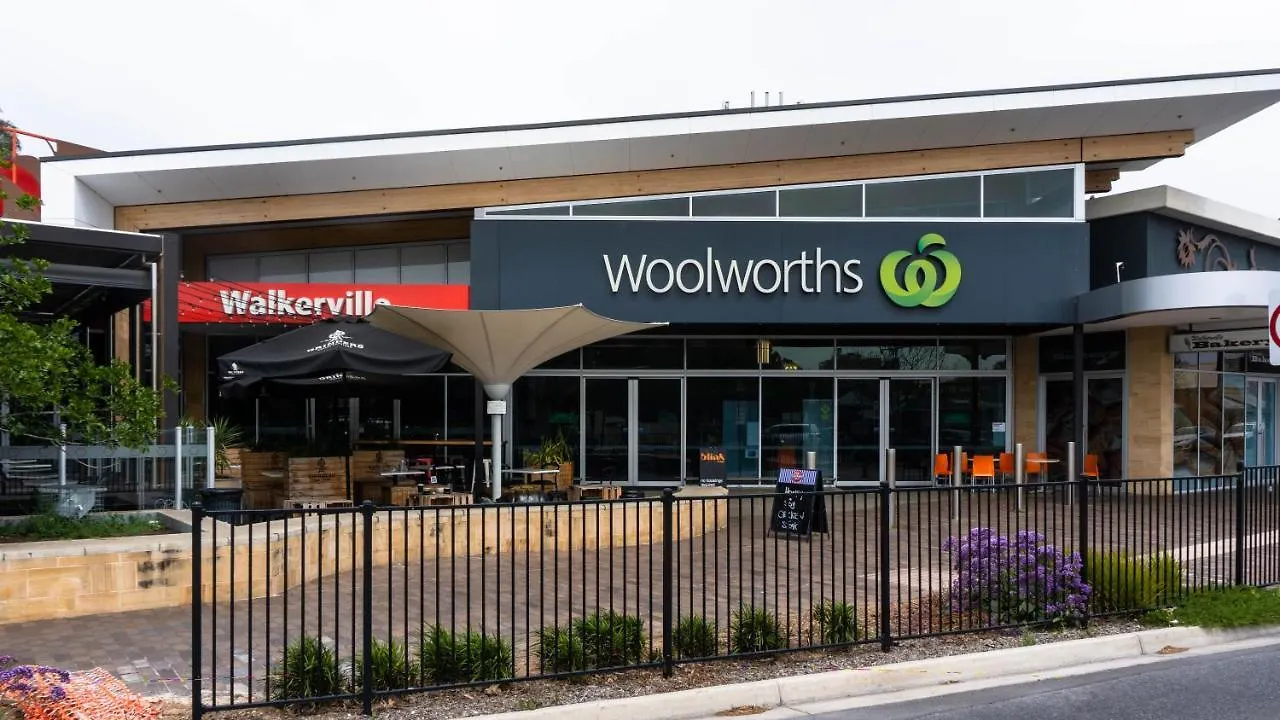 **** Aparthotel Tasha'S Apartments On Warwick Adelaide Australia