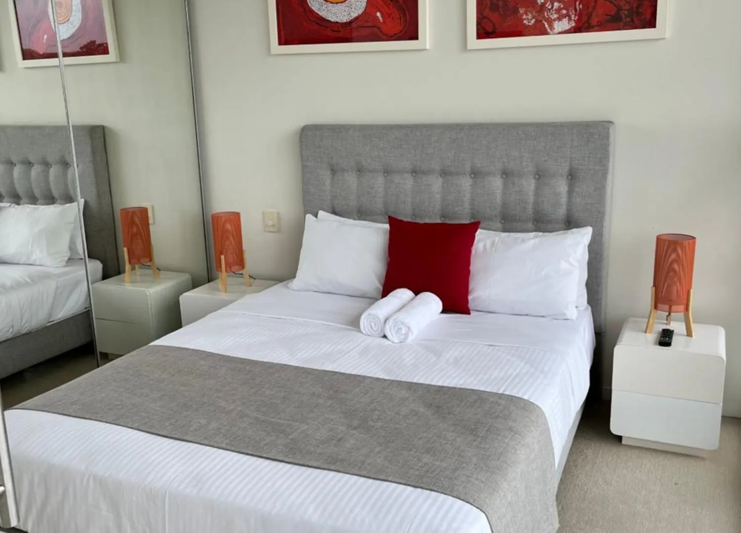 Tasha'S Apartments On Warwick Adelaide Lejlighedshotel