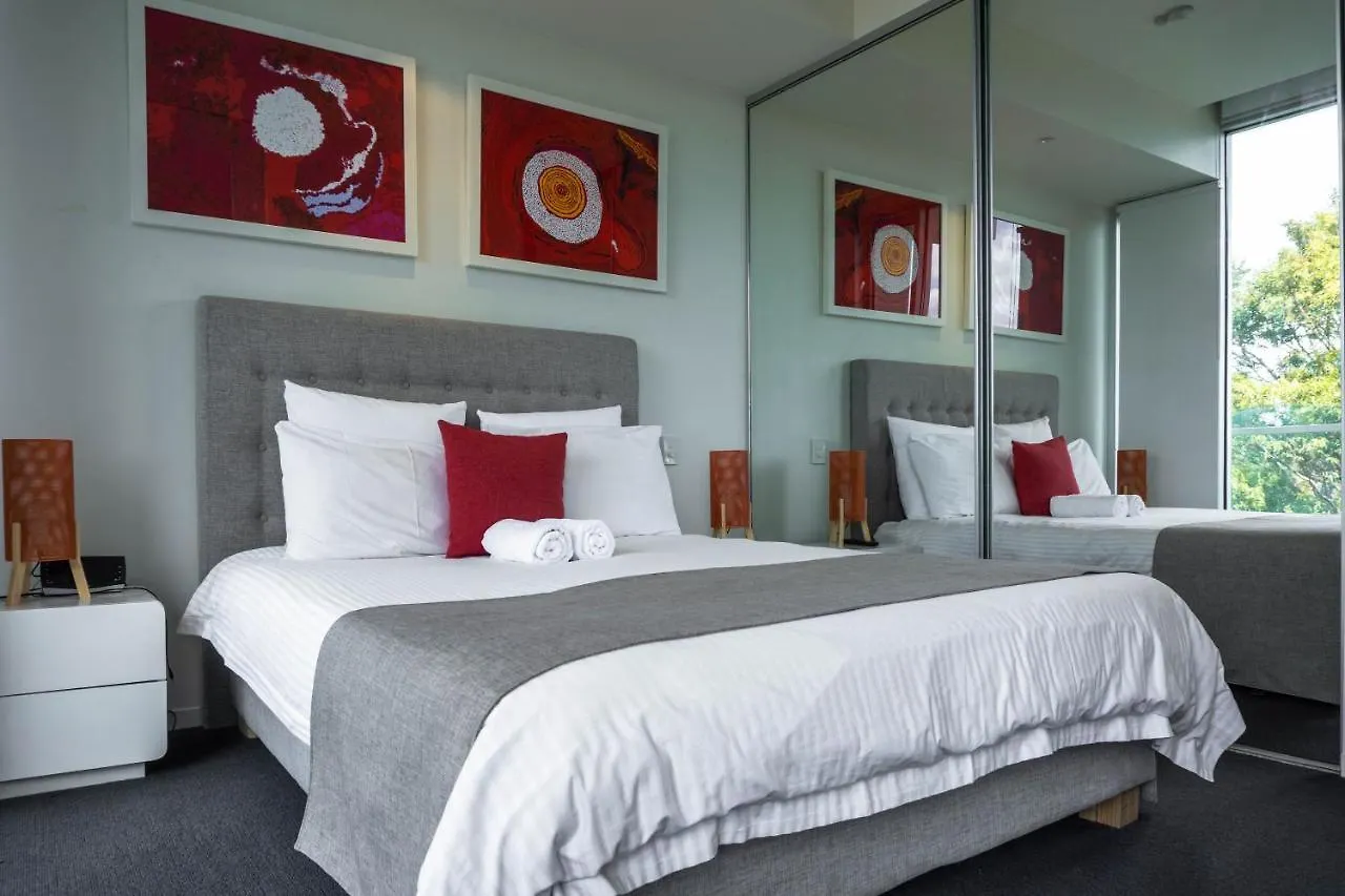 Tasha'S Apartments On Warwick Adelaide Lejlighedshotel